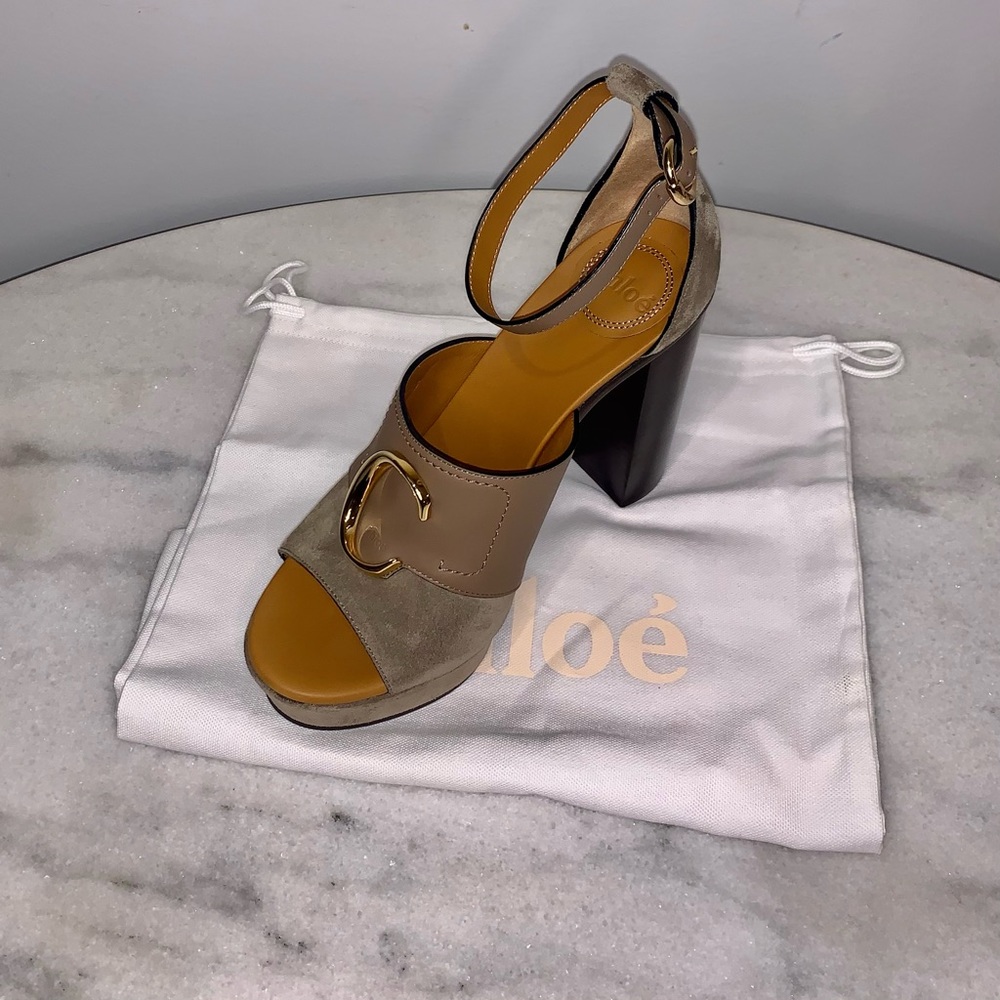 Chloé Platform Sandals in a Taupe/Grey Color .